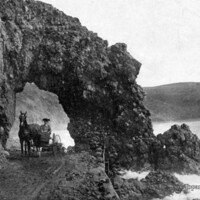 arch rock horse and buggy 1.jpg